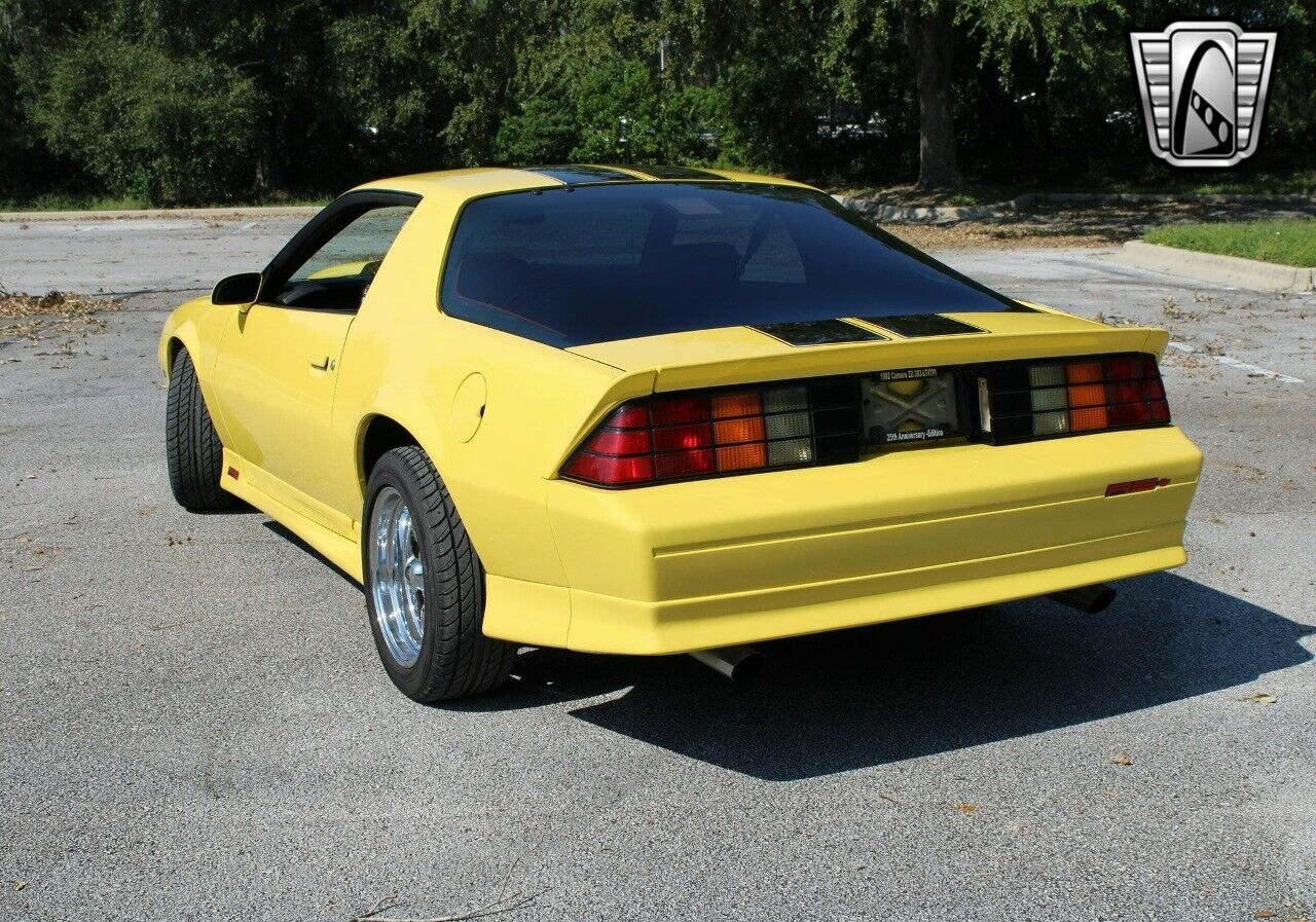 Chevrolet-Camaro-Coupe-1992-Yellow-Black-214418-6