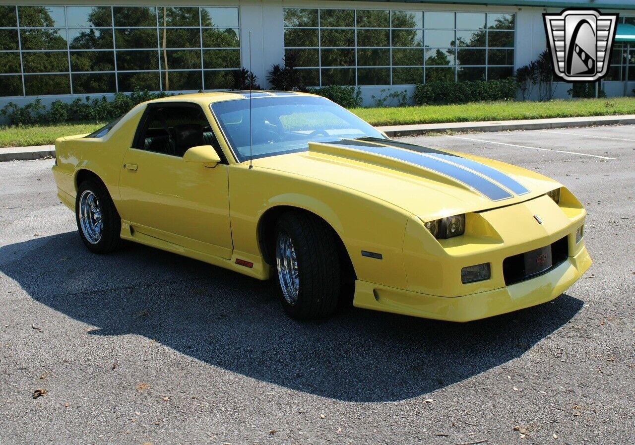 Chevrolet-Camaro-Coupe-1992-Yellow-Black-214418-8