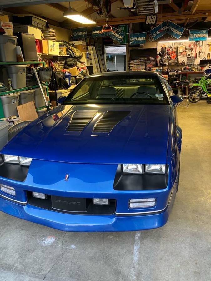 Chevrolet-Camaro-iroc-z-z28-1987-1