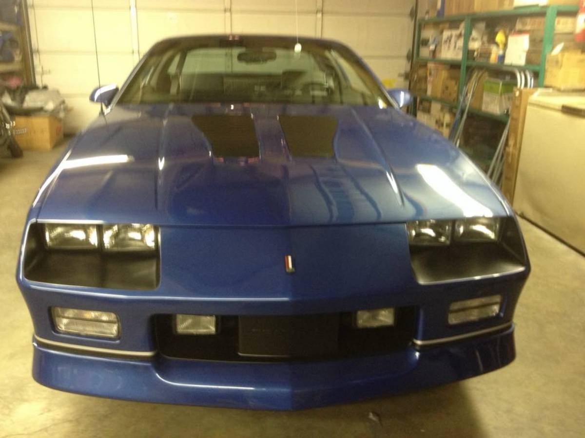 Chevrolet-Camaro-iroc-z-z28-1987-3