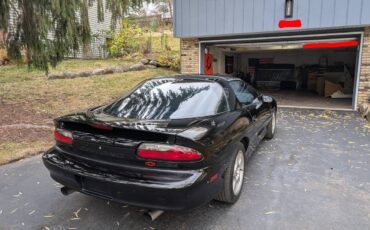 Chevrolet-Camaro-sport-coupe-amp-convertible-1995-18