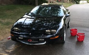 Chevrolet-Camaro-sport-coupe-amp-convertible-1995-2