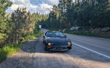 Chevrolet-Camaro-sport-coupe-amp-convertible-1995