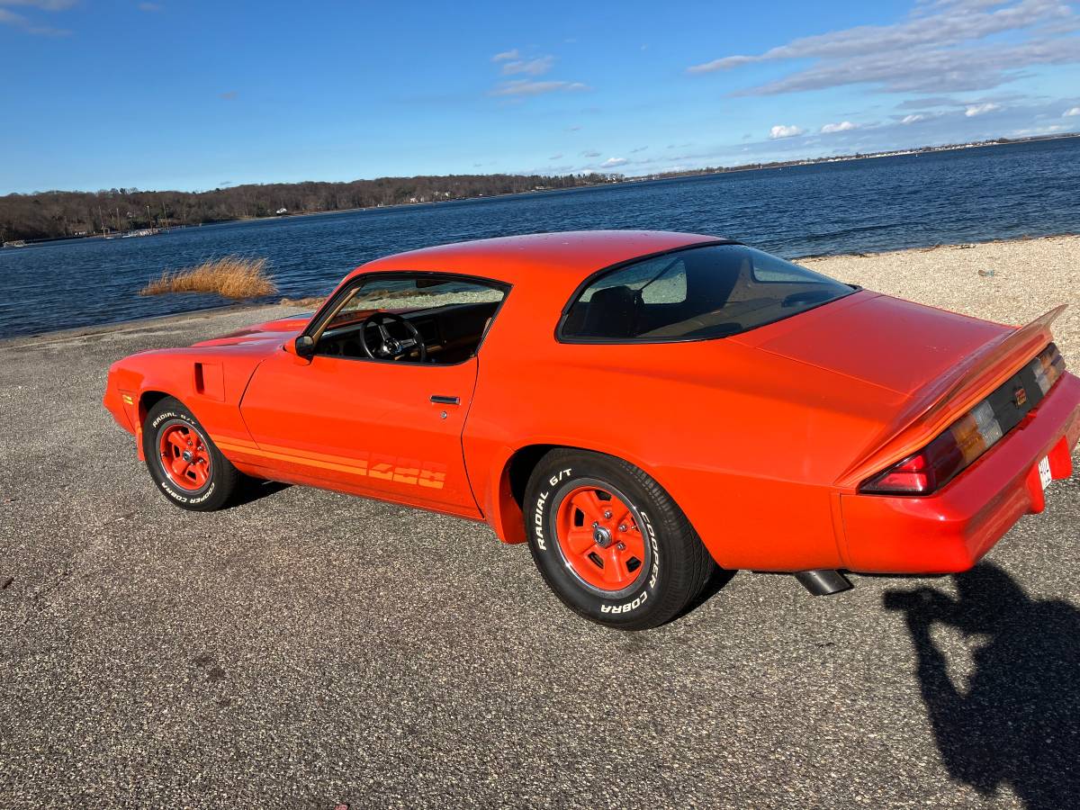 Chevrolet-Camaro-z28-1980-1