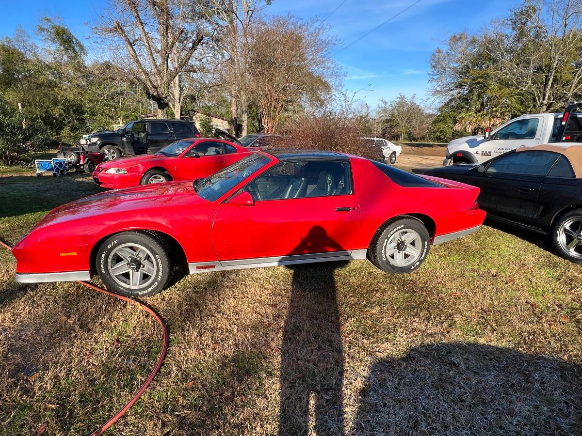 Chevrolet-Camaro-z28-1982-1