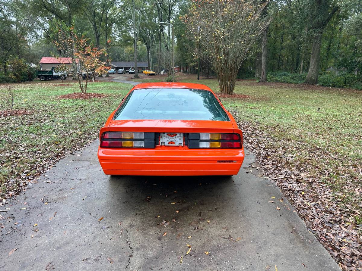 Chevrolet-Camaro-z28-1984-orange-112654-4