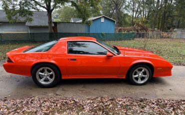 Chevrolet-Camaro-z28-1984-orange-112654-6