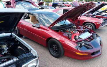 Chevrolet-Camaro-z28-1993-red-101388-1