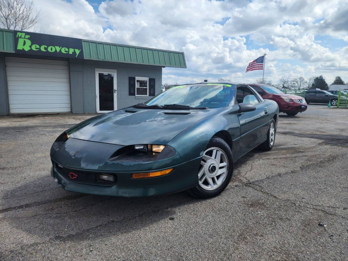 Chevrolet-Camaro-z28-1995-green-252666-1