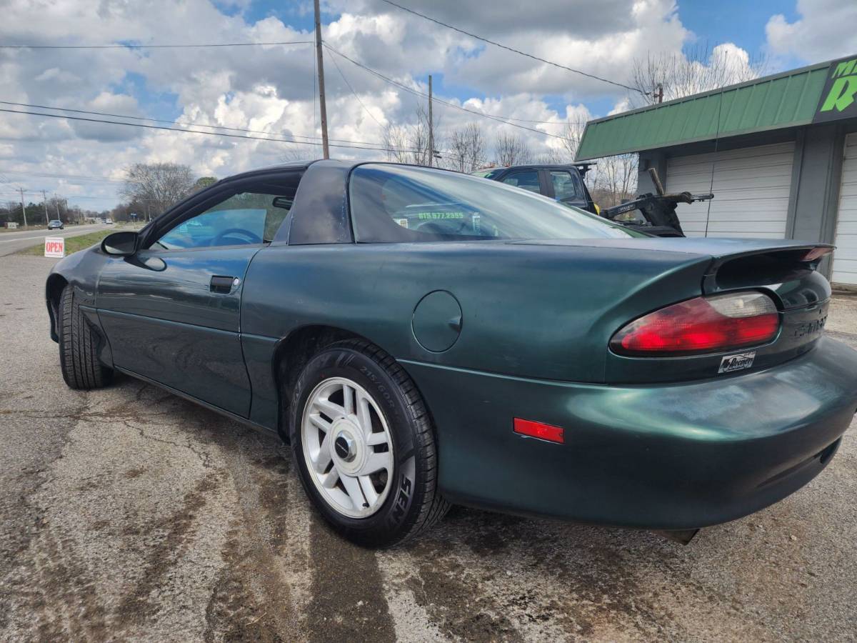 Chevrolet-Camaro-z28-1995-green-252666-3