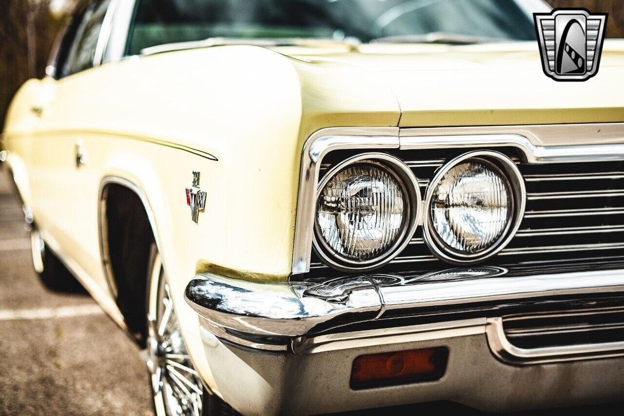 Chevrolet-Caprice-1966-Yellow-Black-83536-11