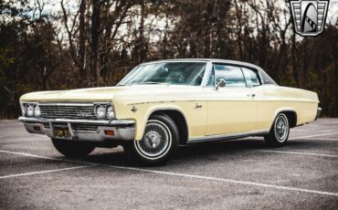 Chevrolet-Caprice-1966-Yellow-Black-83536-2