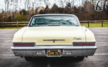 Chevrolet-Caprice-1966-Yellow-Black-83536-6