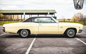 Chevrolet-Caprice-1966-Yellow-Black-83536-8