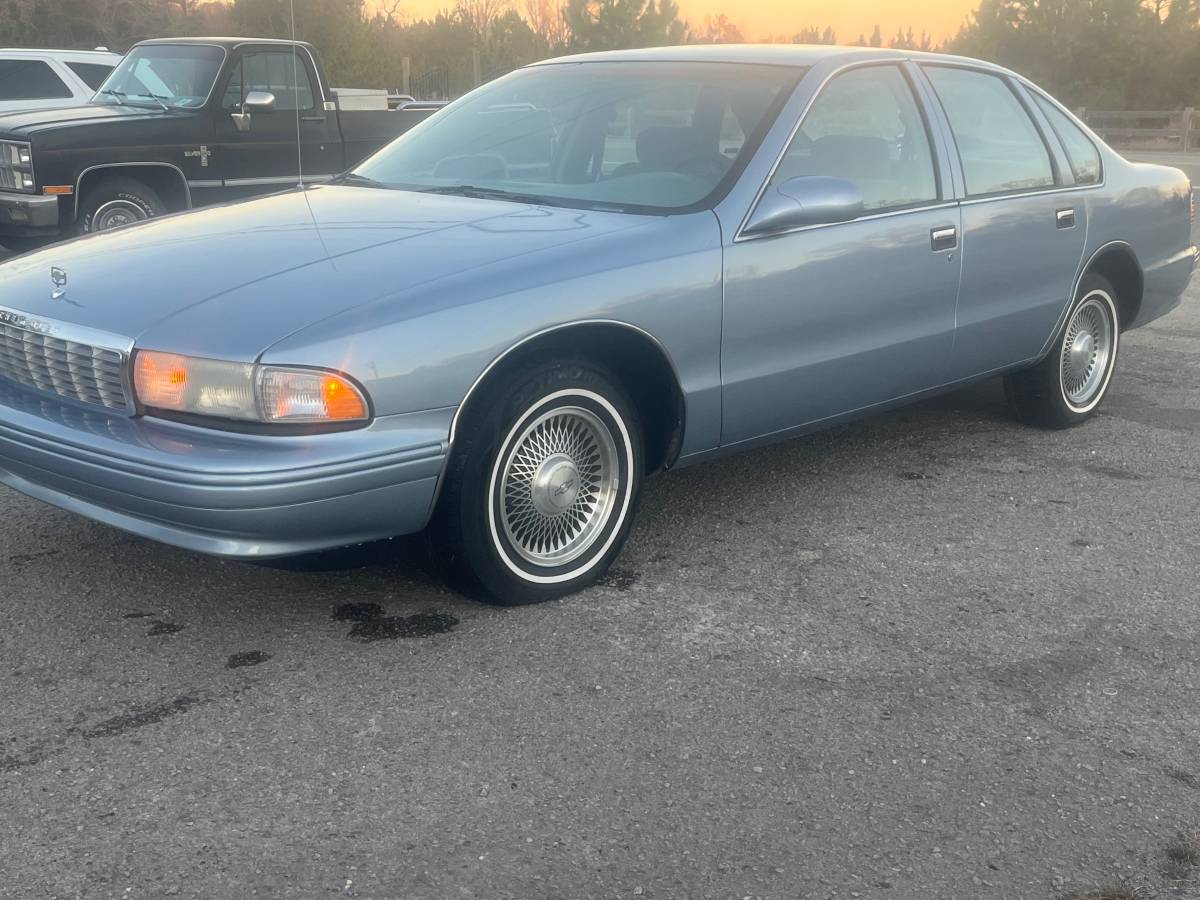 Chevrolet-Caprice-1995