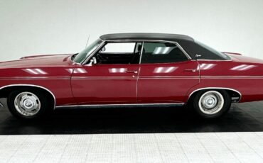 Chevrolet-Caprice-Berline-1969-Red-Black-151272-1