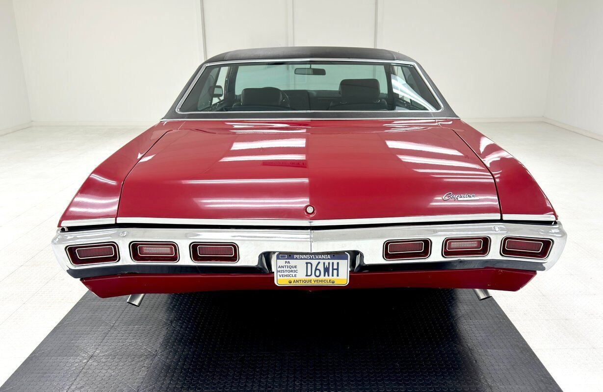 Chevrolet-Caprice-Berline-1969-Red-Black-151272-3