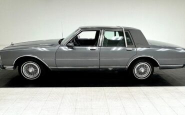 Chevrolet-Caprice-Berline-1989-1