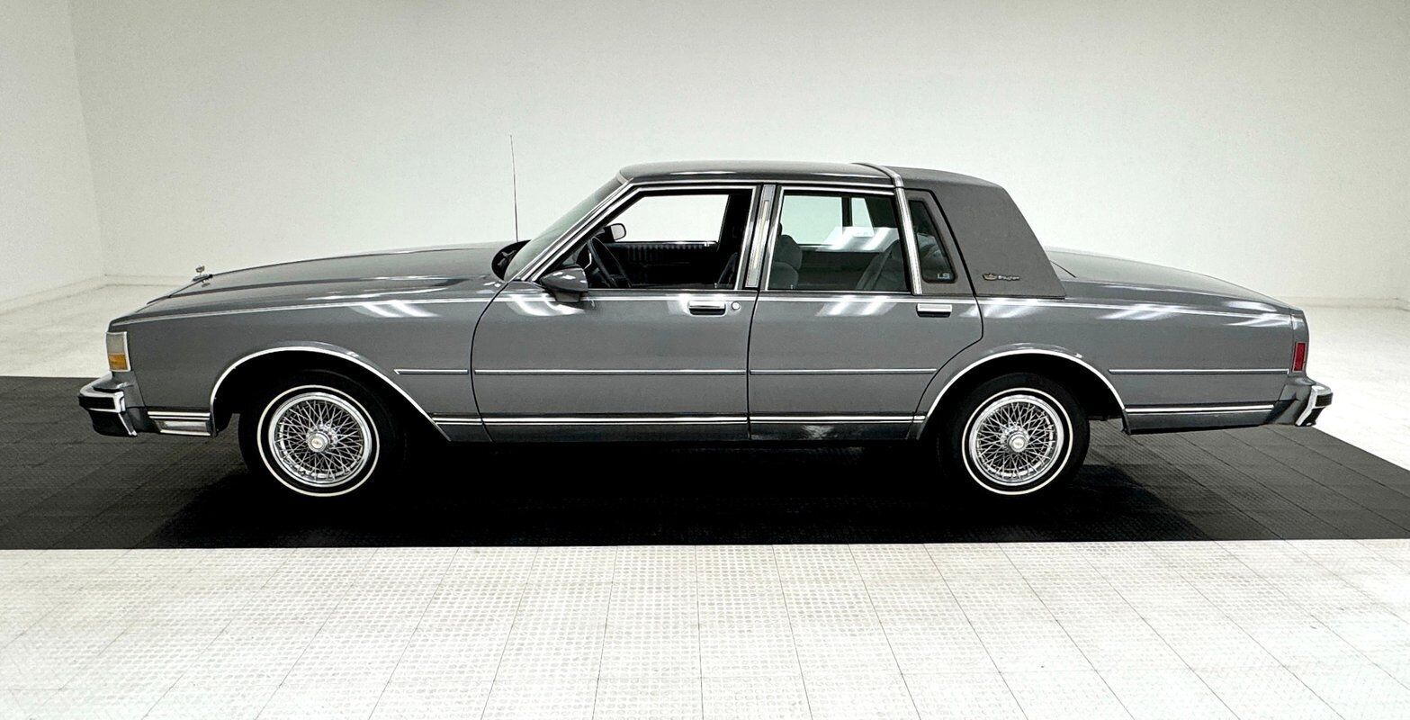 Chevrolet-Caprice-Berline-1989-1