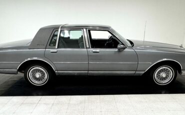 Chevrolet-Caprice-Berline-1989-5