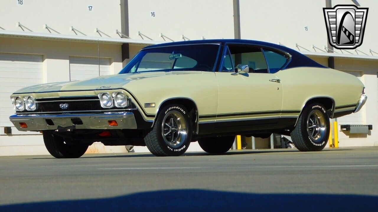 Chevrolet-Chevelle-1968-Ivory-Black-85078-3