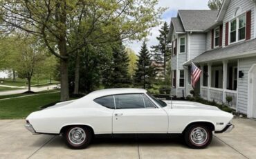 Chevrolet-Chevelle-1968-white-95464-3