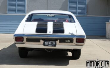 Chevrolet-Chevelle-1970-White-Red-0-3