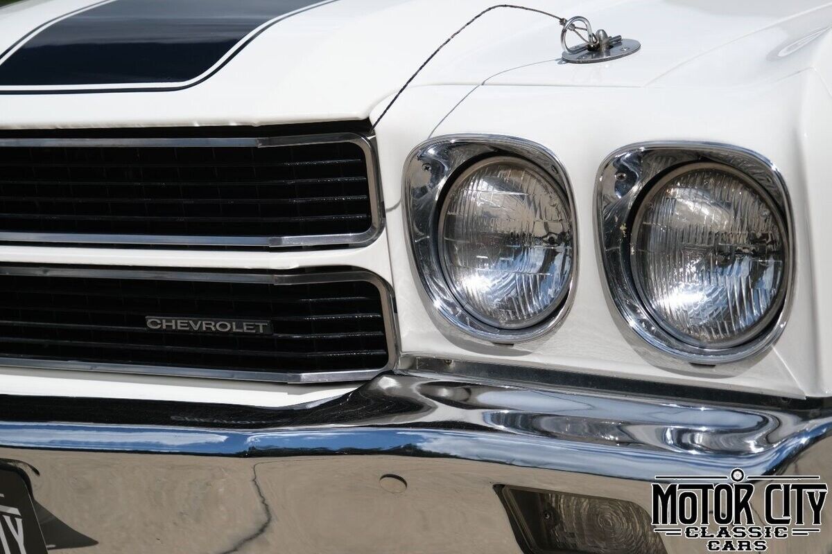 Chevrolet-Chevelle-1970-White-Red-0-9