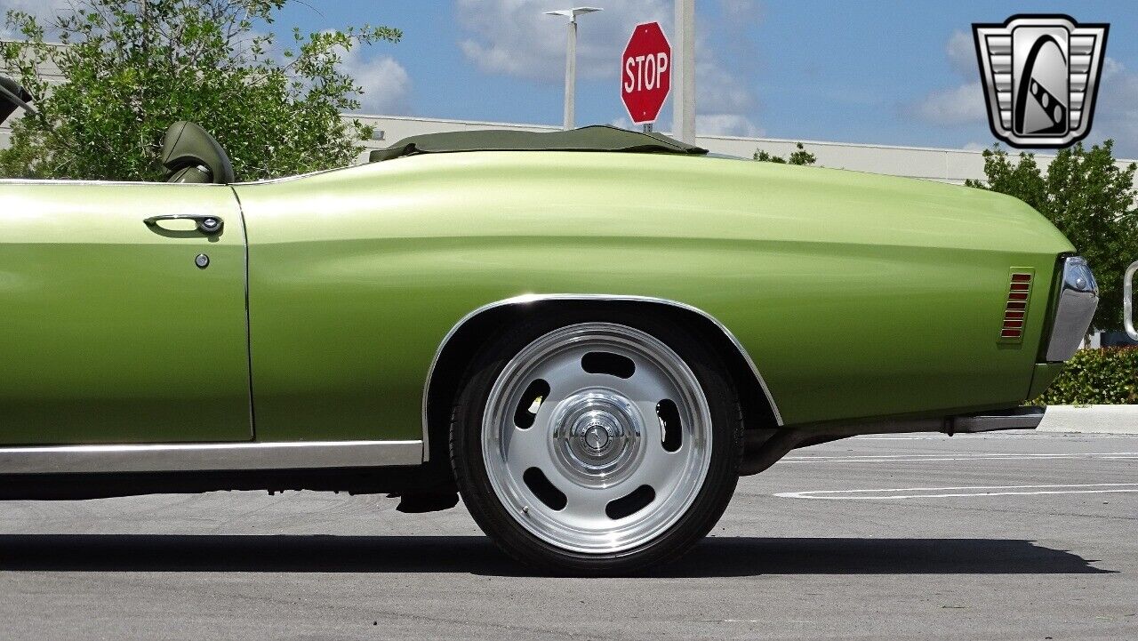 Chevrolet-Chevelle-1971-Green-Green-102718-8