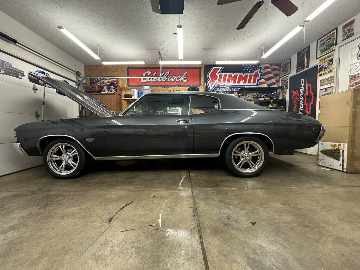 Chevrolet-Chevelle-1971-grey-2092-1