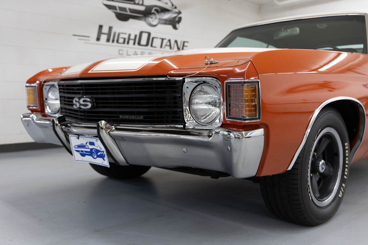 Chevrolet-Chevelle-1972-Orange-White-0-10