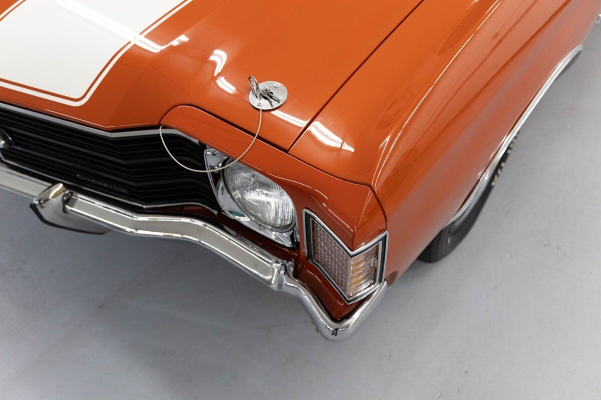 Chevrolet-Chevelle-1972-Orange-White-0-12