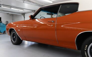 Chevrolet-Chevelle-1972-Orange-White-0-23