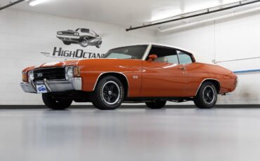 Chevrolet-Chevelle-1972-Orange-White-0-3