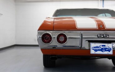 Chevrolet-Chevelle-1972-Orange-White-0-39