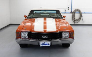 Chevrolet-Chevelle-1972-Orange-White-0-4