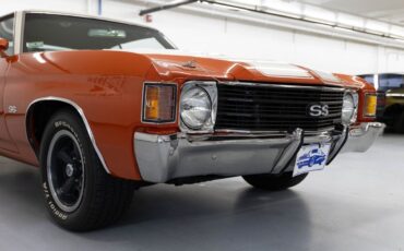 Chevrolet-Chevelle-1972-Orange-White-0-6