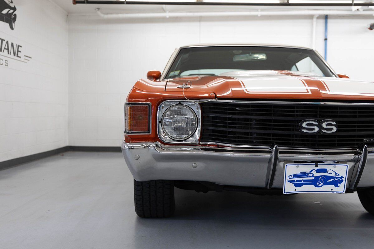 Chevrolet-Chevelle-1972-Orange-White-0-7