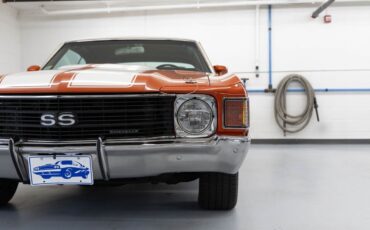 Chevrolet-Chevelle-1972-Orange-White-0-9