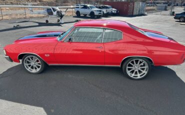 Chevrolet-Chevelle-1972-red-138-9