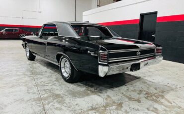 Chevrolet-Chevelle-Coupe-1967-2