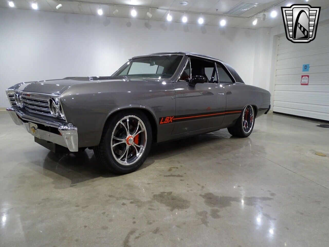 Chevrolet-Chevelle-Coupe-1967-Gray-Black-33190-2