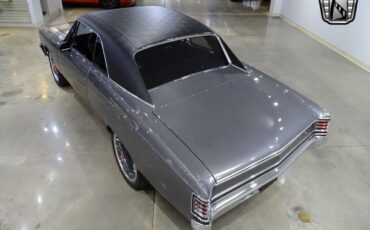 Chevrolet-Chevelle-Coupe-1967-Gray-Black-33190-4