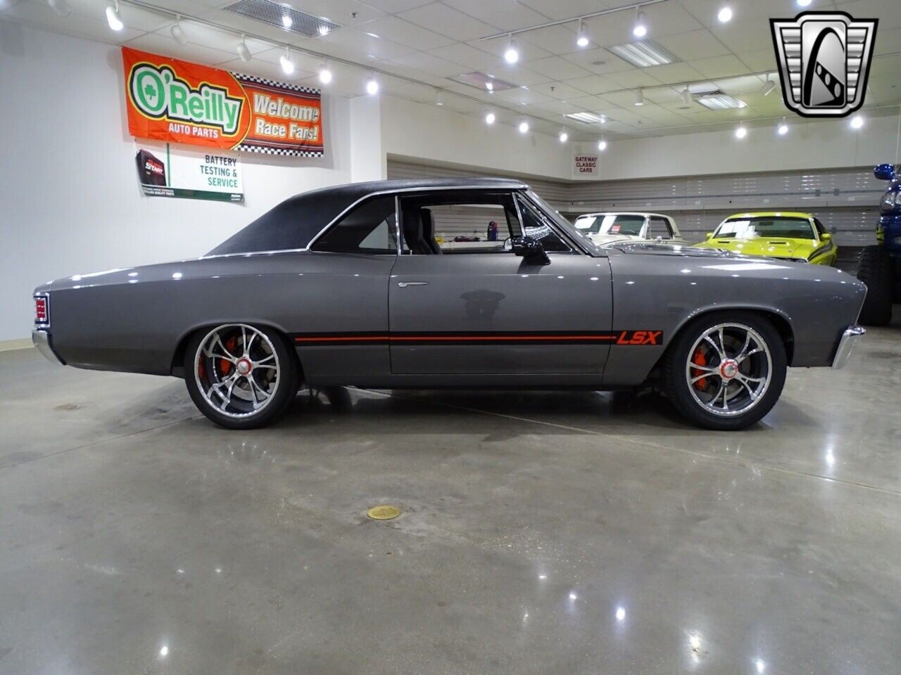 Chevrolet-Chevelle-Coupe-1967-Gray-Black-33190-7