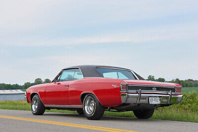 Chevrolet-Chevelle-Coupe-1967-Red-Black-0-5