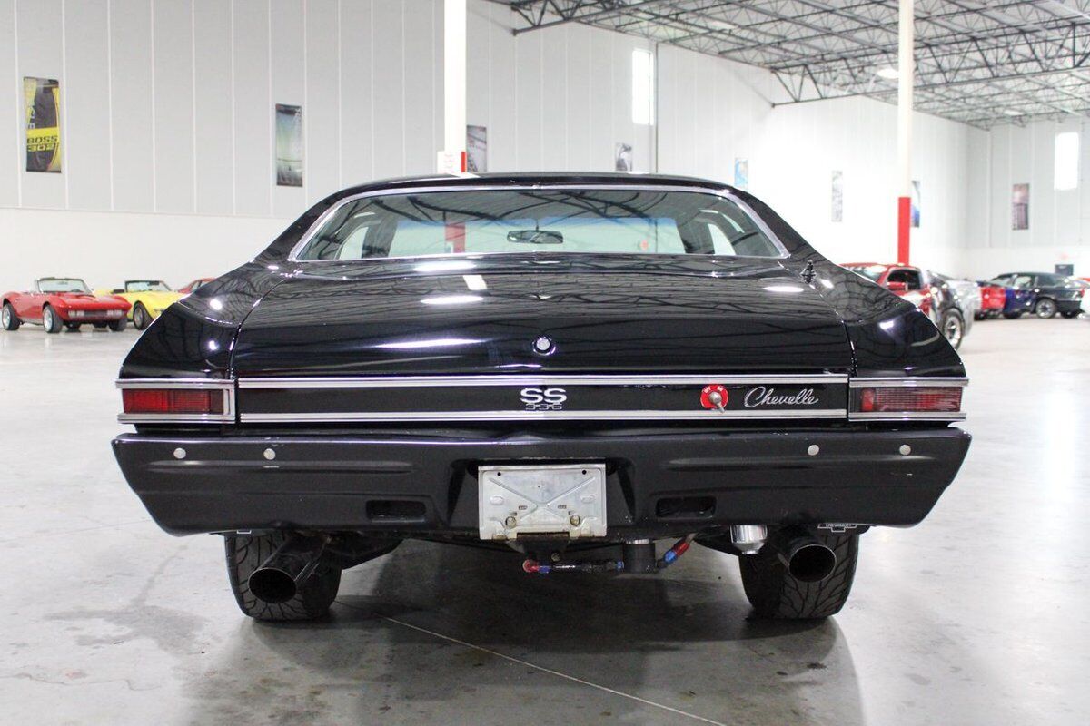 Chevrolet-Chevelle-Coupe-1968-Black-Black-1362-6