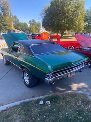 Chevrolet-Chevelle-Coupe-1968-Green-Gray-104421-2