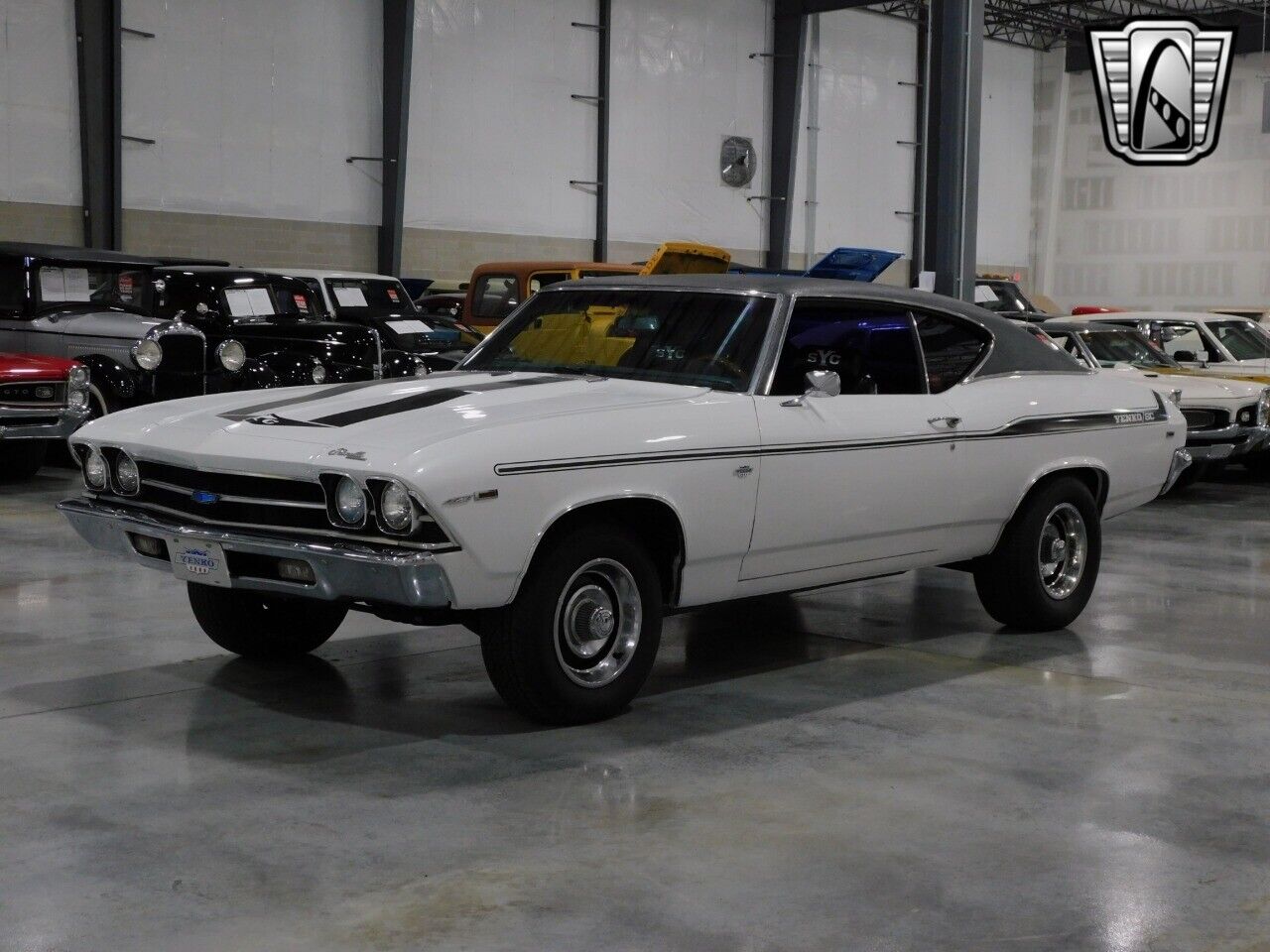 Chevrolet-Chevelle-Coupe-1969-White-Black-31012-2