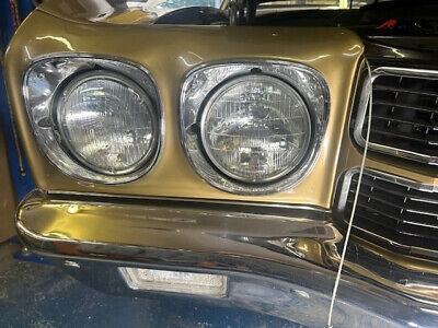 Chevrolet-Chevelle-Coupe-1970-Gold-Black-4828-11