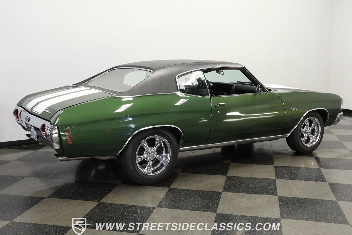 Chevrolet-Chevelle-Coupe-1972-Green-Black-10-11